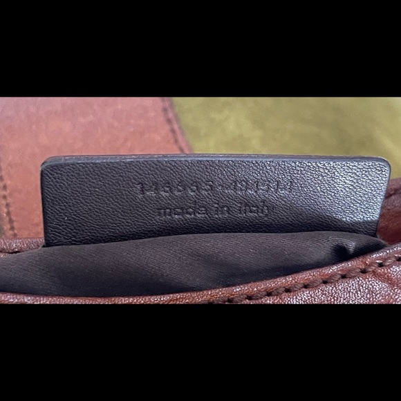 Yves Saint Laurent leather handbag - Picture 6 of 13